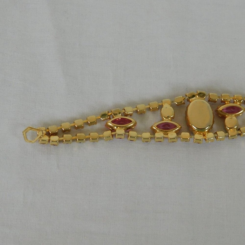 Pink White Crystal Bracelet Unsigned Gold Tone Textured Clasp 7" Long Juliana? - Picture 7 of 9